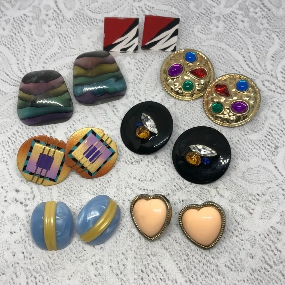 Bundle lot 7 funky fun vintage statement earrings - Picture 1 of 8